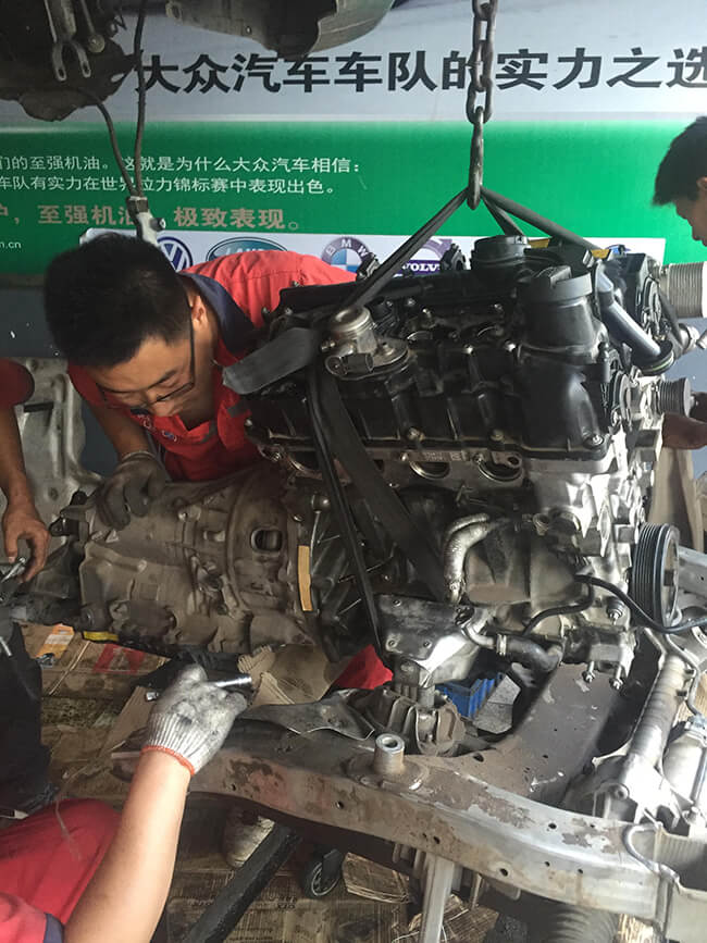 停車時，先熄火還是先關(guān)空調(diào)？