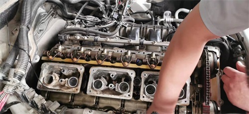 汽車發(fā)動機怠速抖動是什么原因引起的？