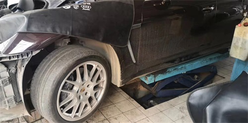 汽車后視鏡上小圓鏡要不要裝？